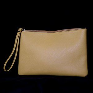 Rich Yellow Wristlet✨